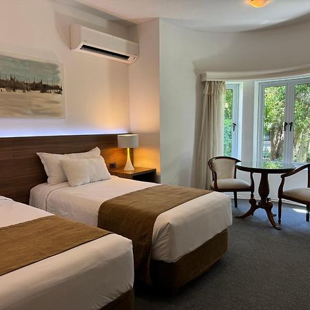 Parque Hotel Jean Clevers Punta del Este Buitenkant foto A room at the hotel