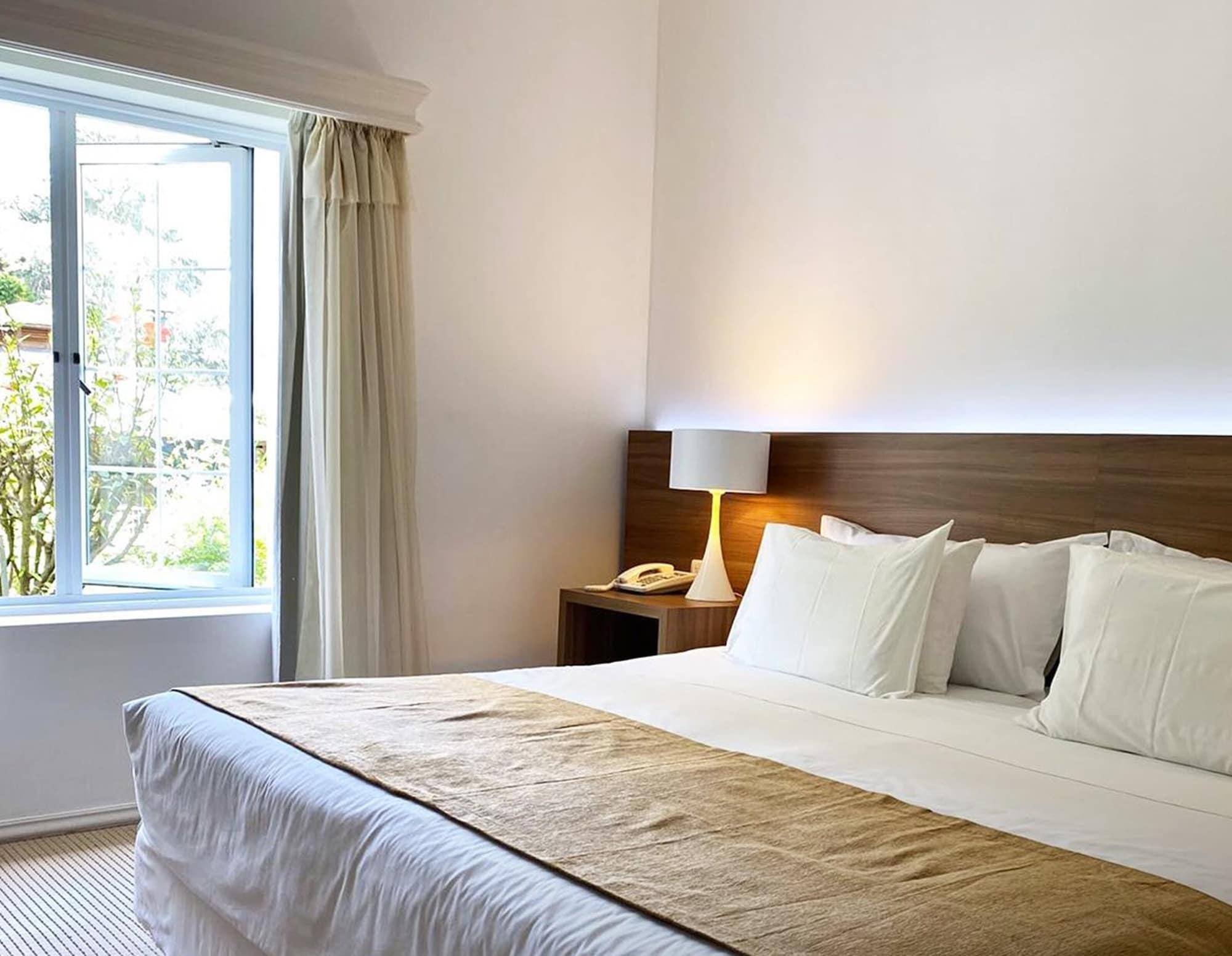 Parque Hotel Jean Clevers Punta del Este Buitenkant foto A bedroom at the hotel