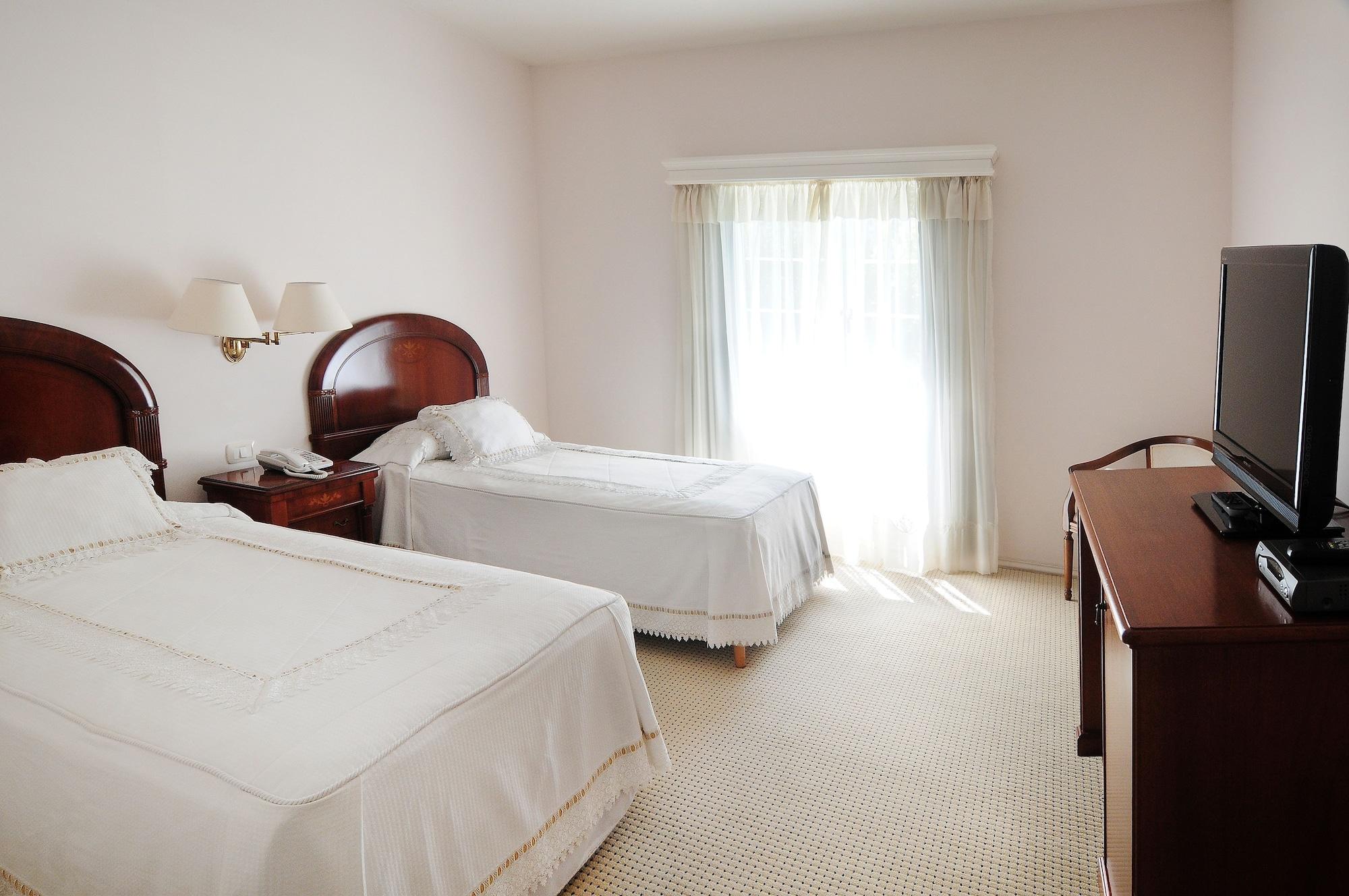 Parque Hotel Jean Clevers Punta del Este Buitenkant foto A guest room at the Sheraton Vistana Resort