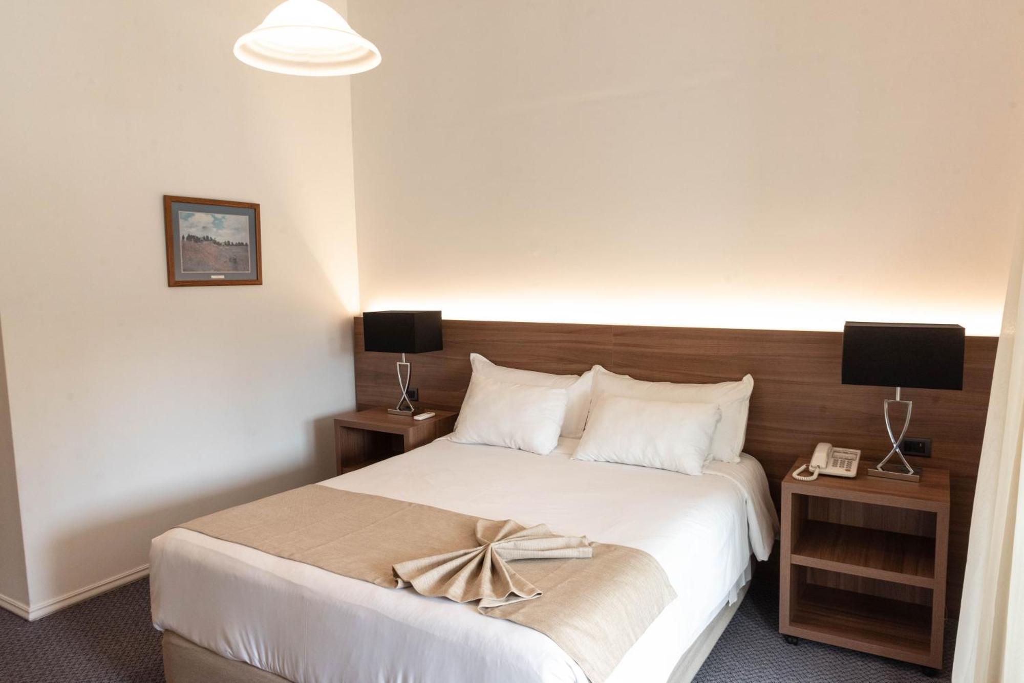 Parque Hotel Jean Clevers Punta del Este Buitenkant foto A bedroom at the hotel