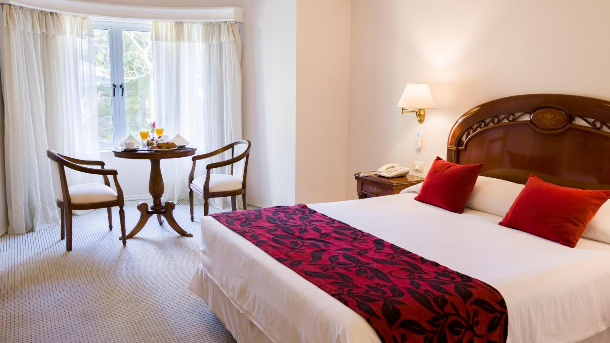 Parque Hotel Jean Clevers Punta del Este Buitenkant foto A room at the hotel