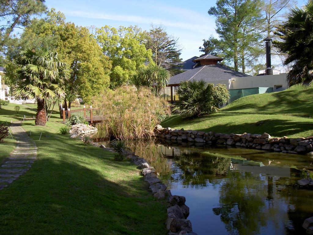 Parque Hotel Jean Clevers Punta del Este Buitenkant foto The stream in the park
