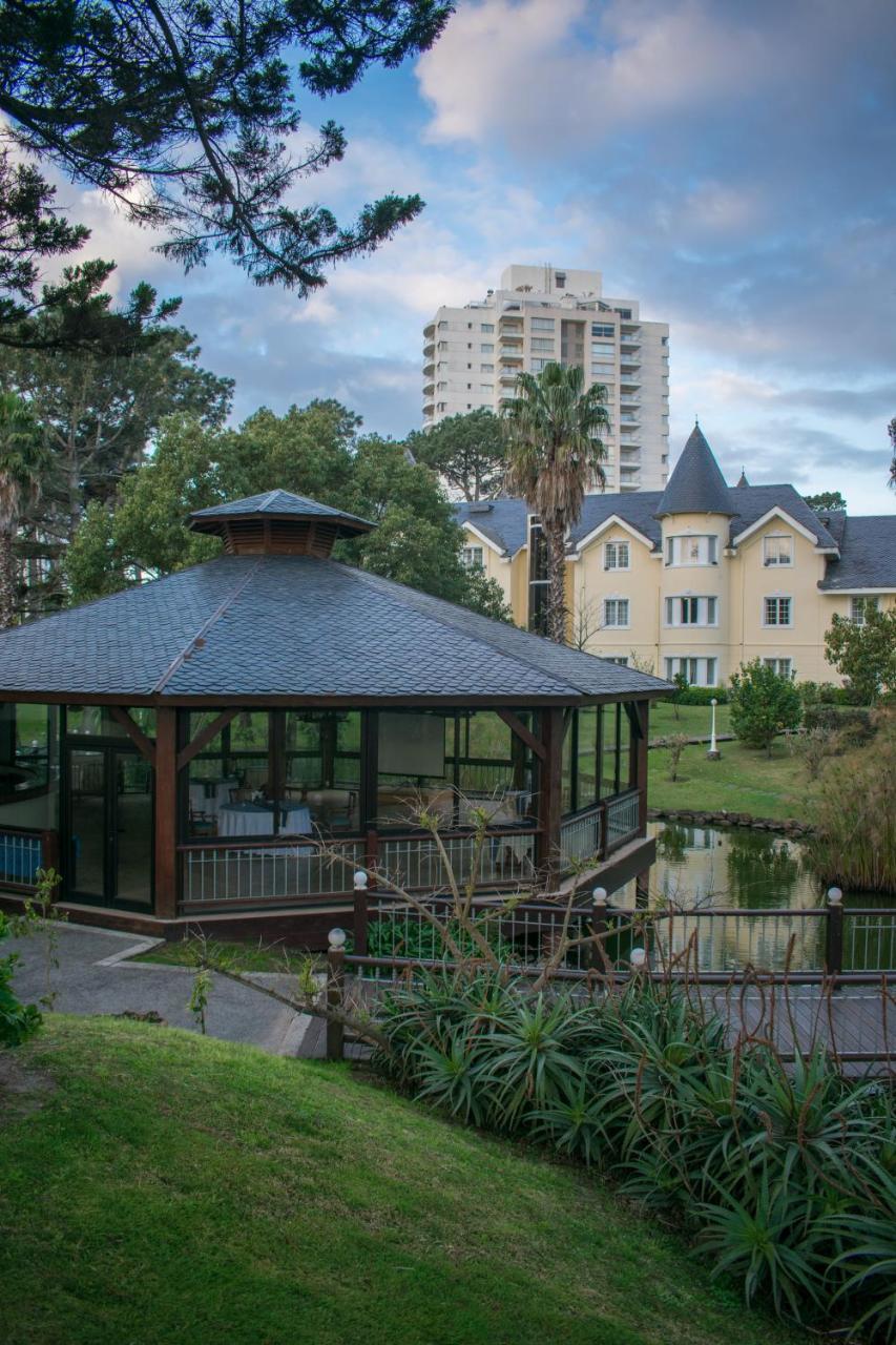 Parque Hotel Jean Clevers Punta del Este Buitenkant foto The resort's main building